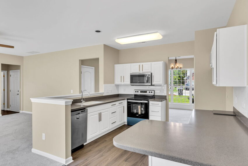 3428 Silverlake Ct-18