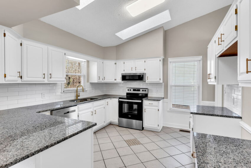 3222 Derby Circle-10