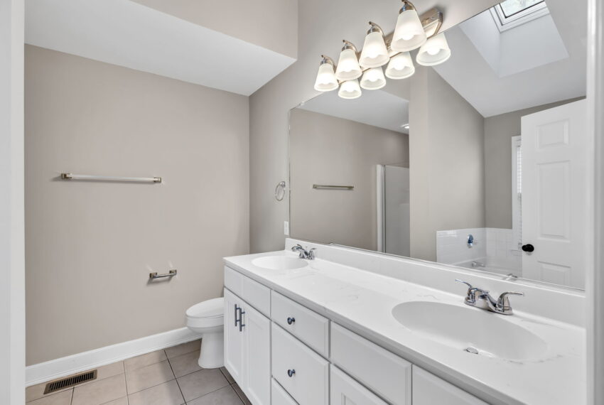 3222 Derby Circle-21