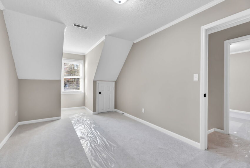 3222 Derby Circle-23