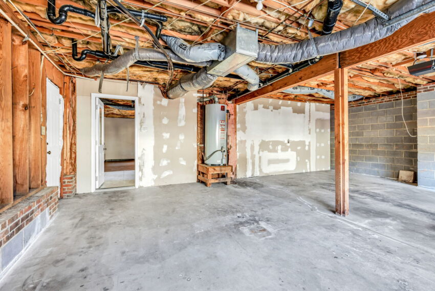 3222 Derby Circle-32