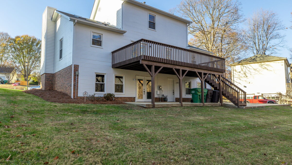 3222 Derby Circle-35