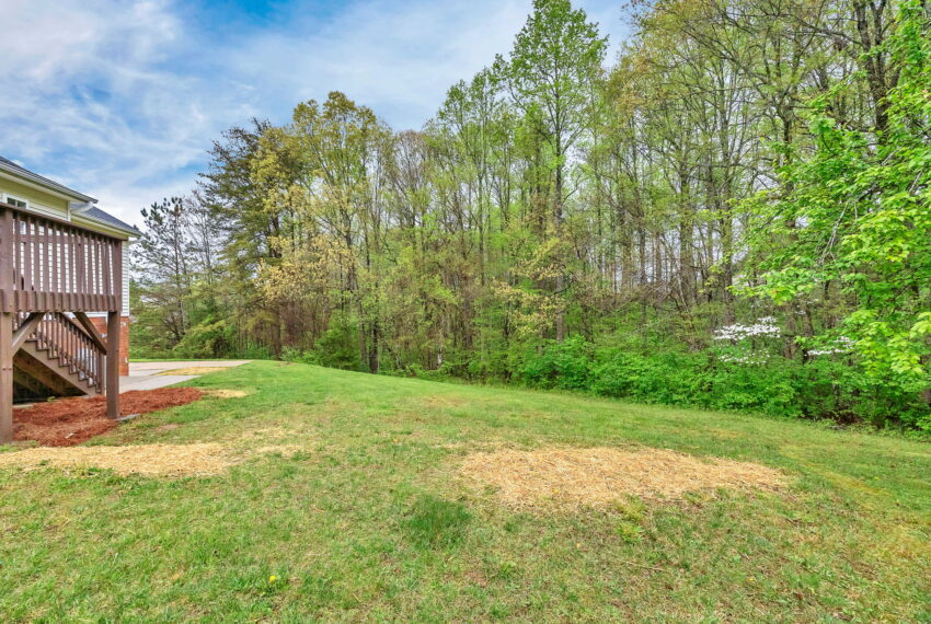 3817 Hunt Chase Dr-32