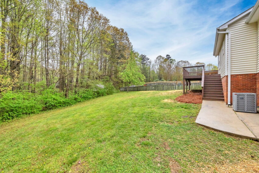 3817 Hunt Chase Dr-33