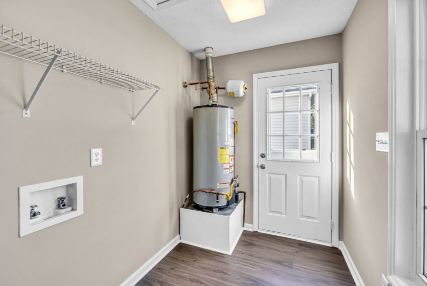 7012 Chaftain Pl-114