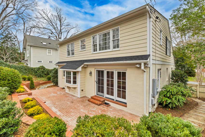 213 Elmwood Drive-43