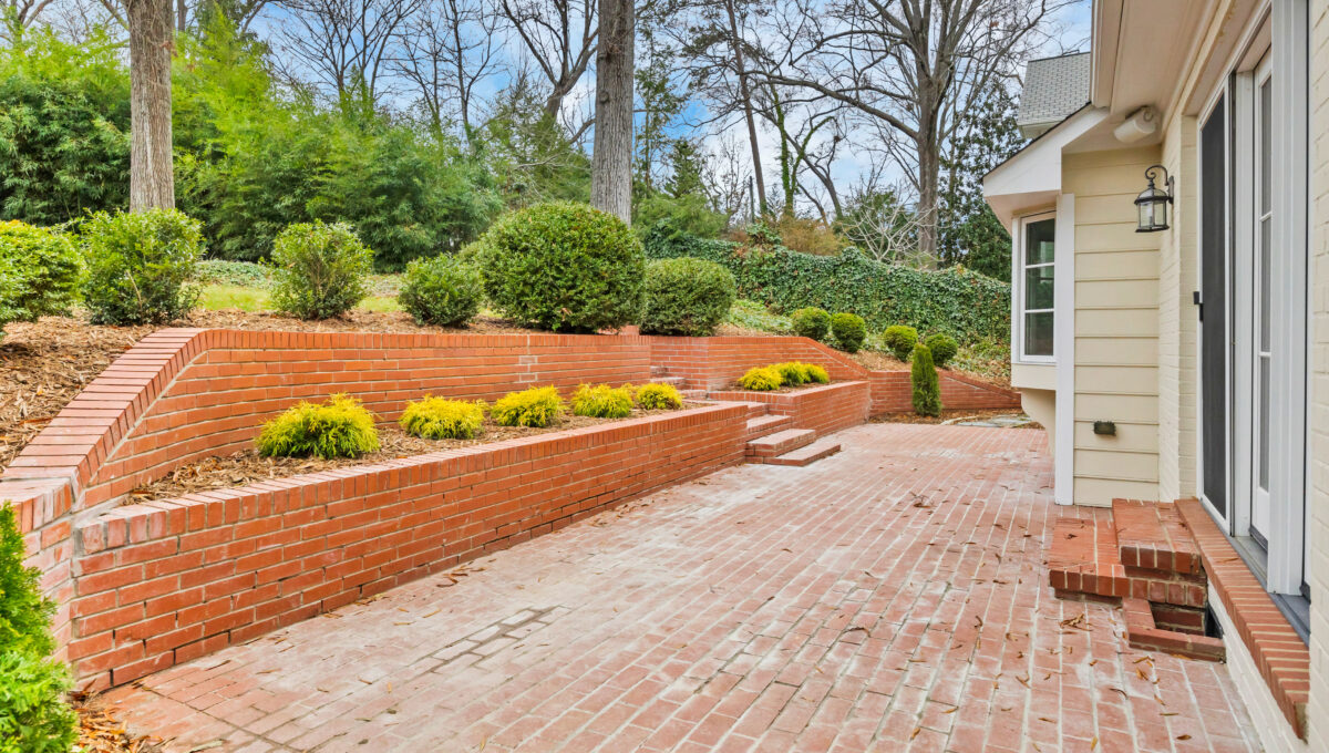 213 Elmwood Drive-45
