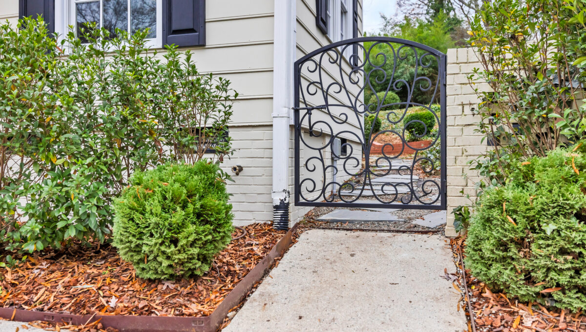 213 Elmwood Drive-6