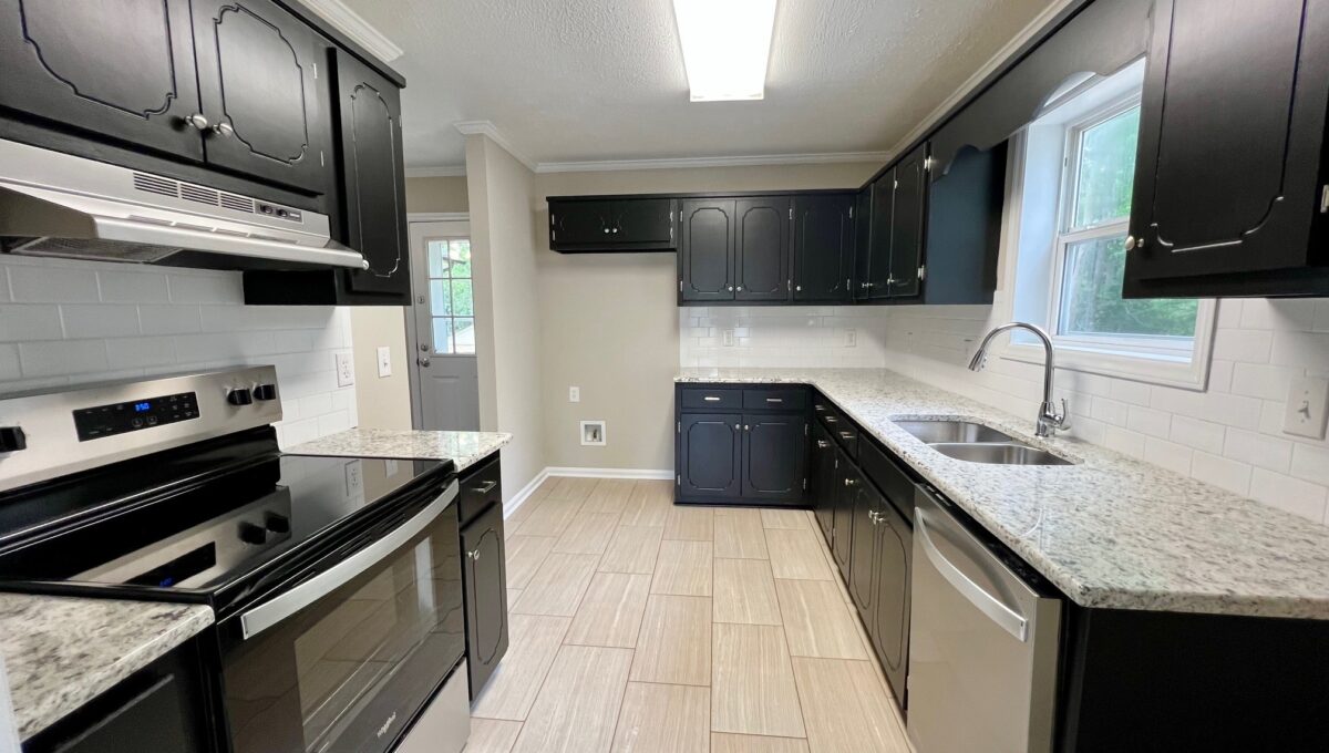 Kitchen 1