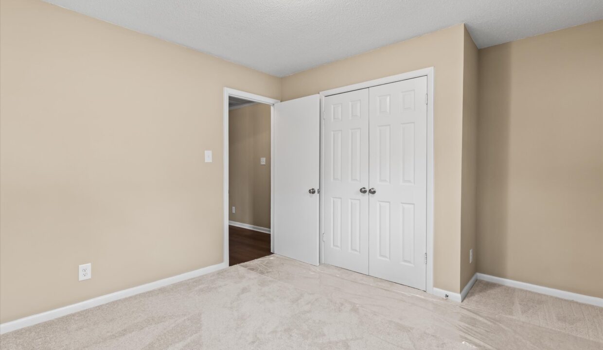 32-1413 Rankin Road Bedroom 3 2