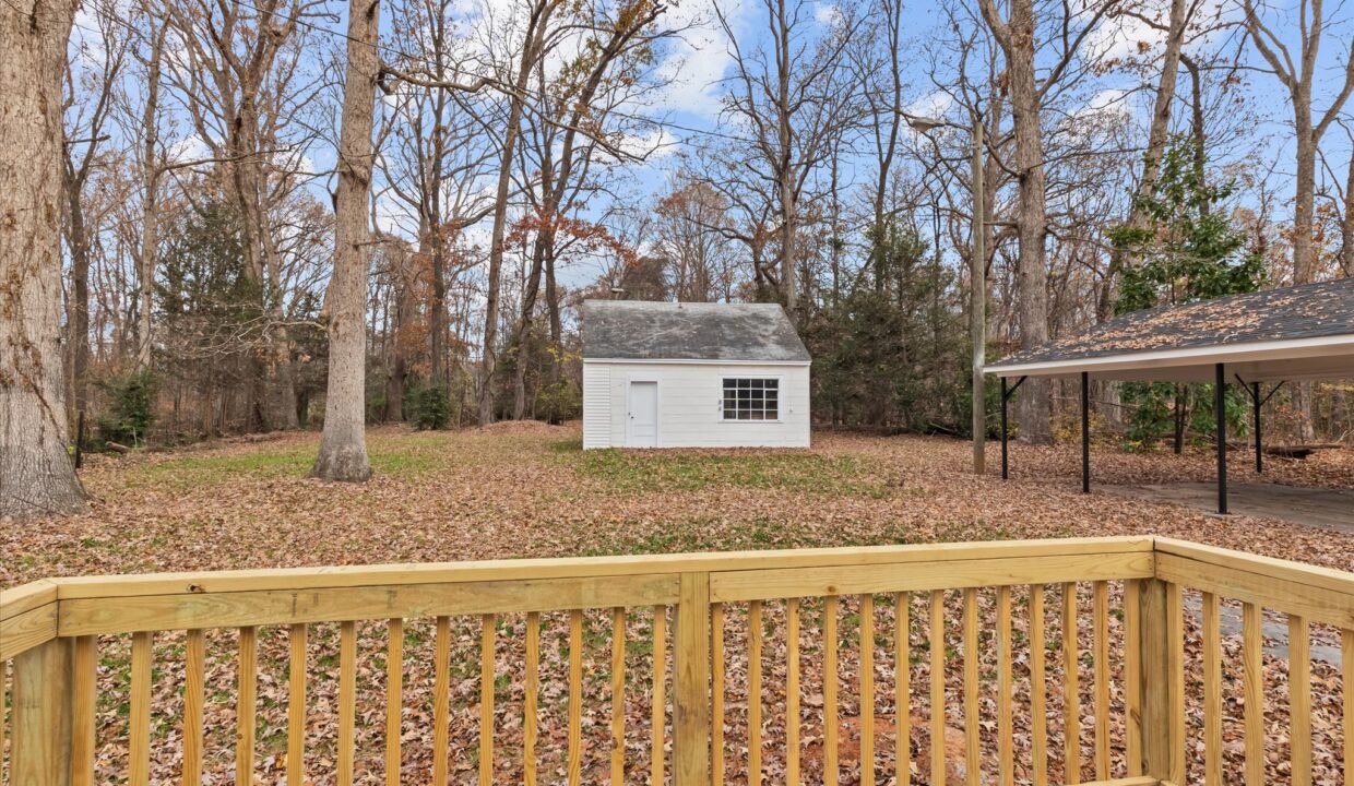 33-1413 Rankin Road Deck 1