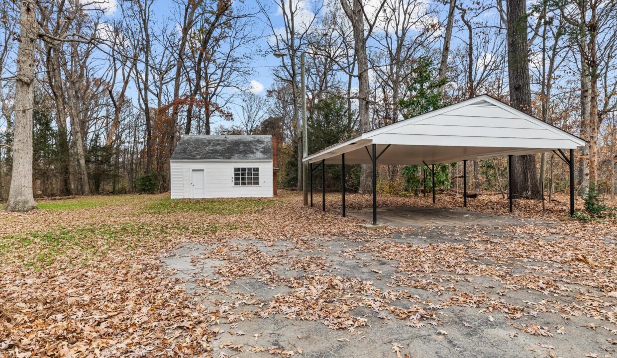 35-1413 Rankin Road Back 2