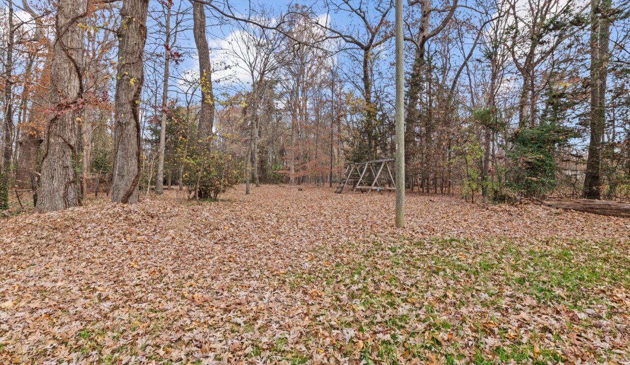 40-1413 Rankin Road Back 7