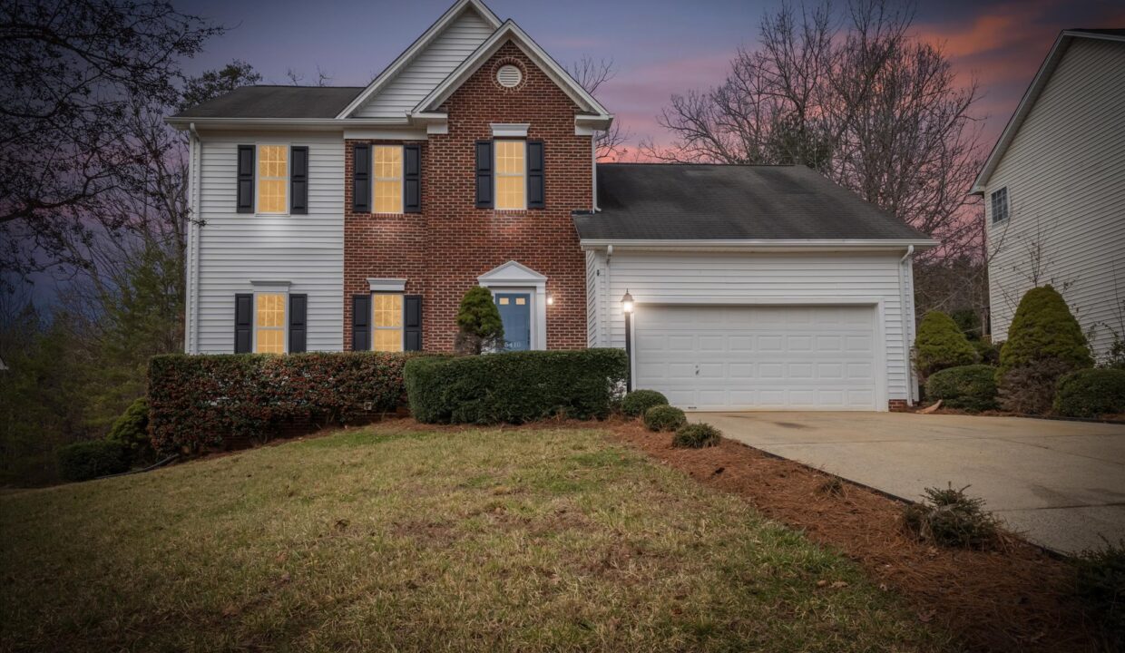 03-5410 Angle Oaks Drive Front 3