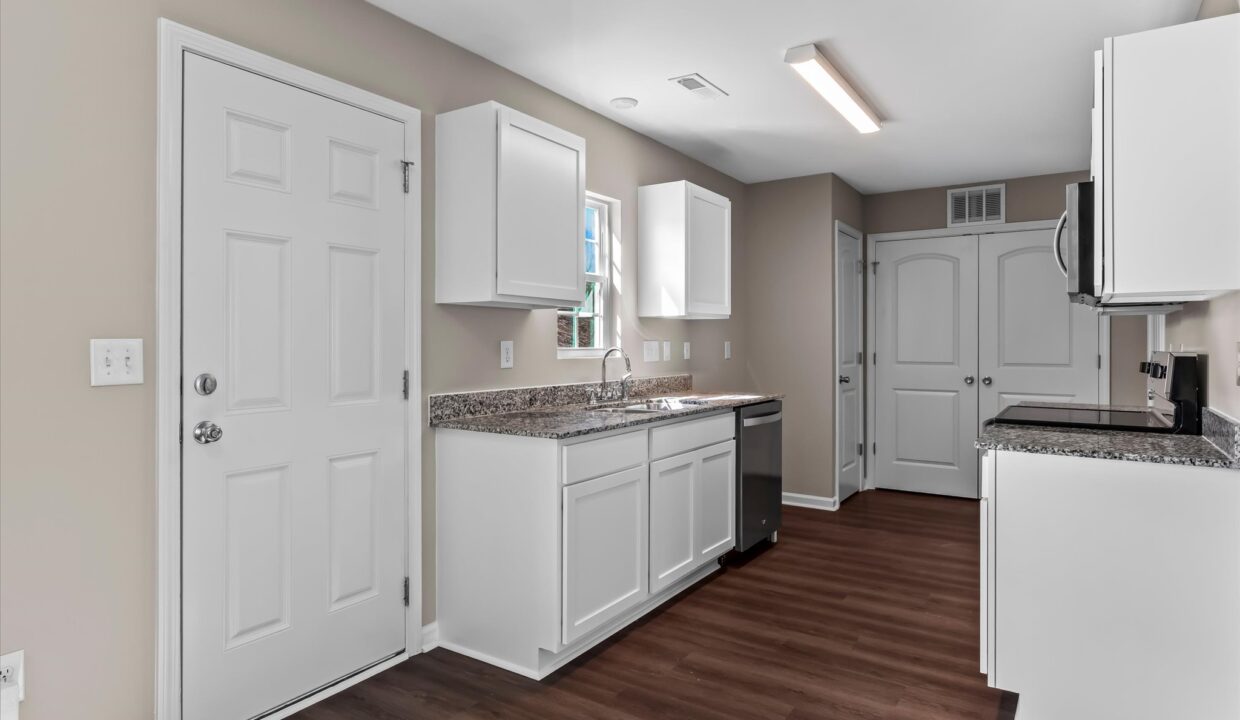 12-109 Lemon Lane Kitchen 1