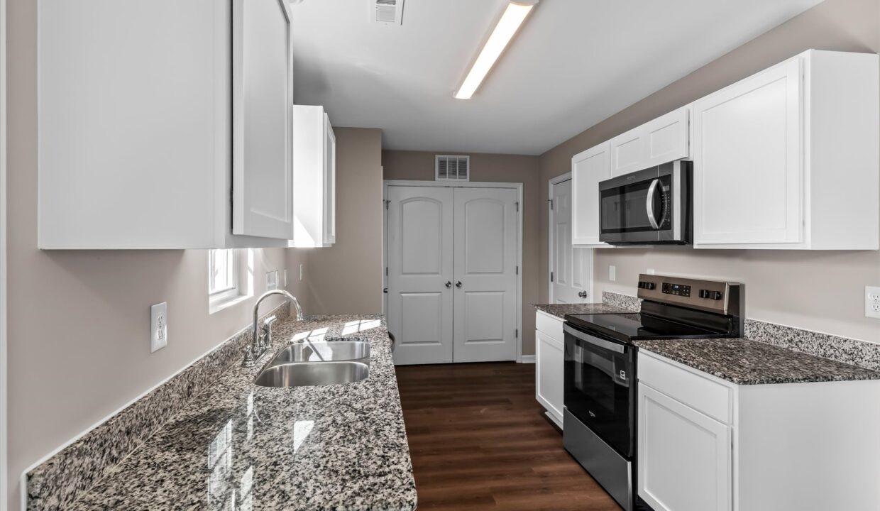 13-109 Lemon Lane Kitchen 2