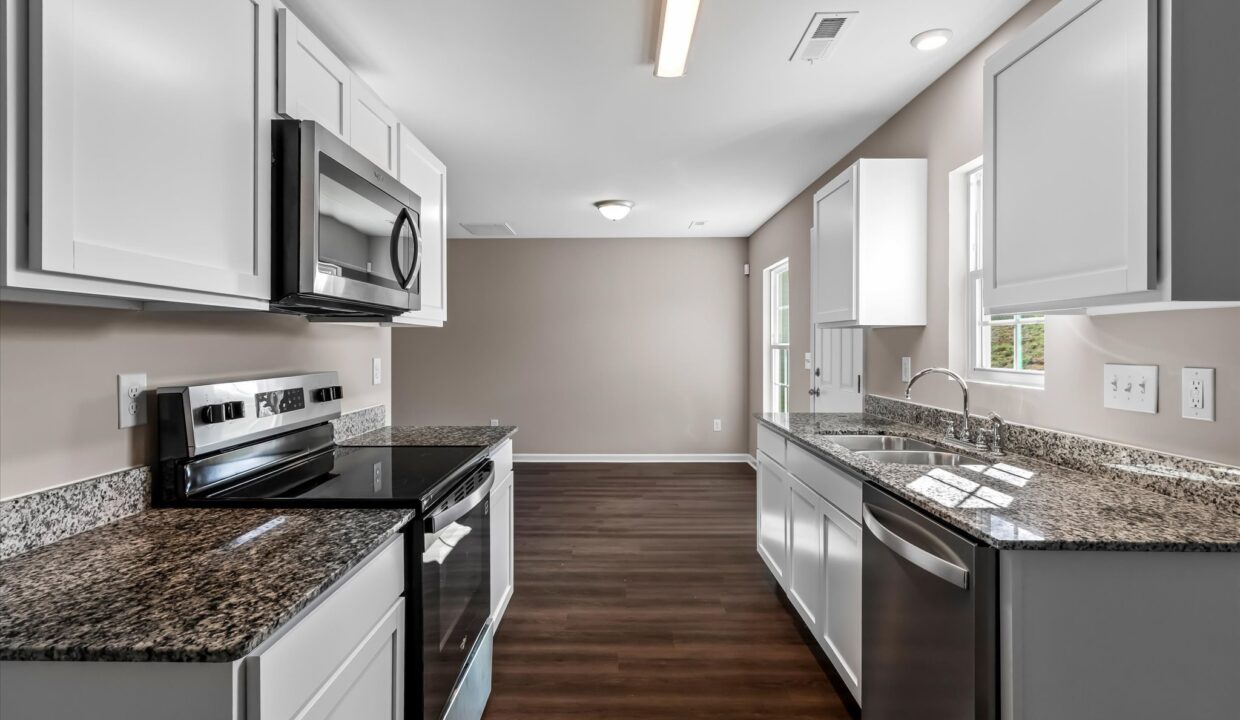 14-109 Lemon Lane Kitchen 3