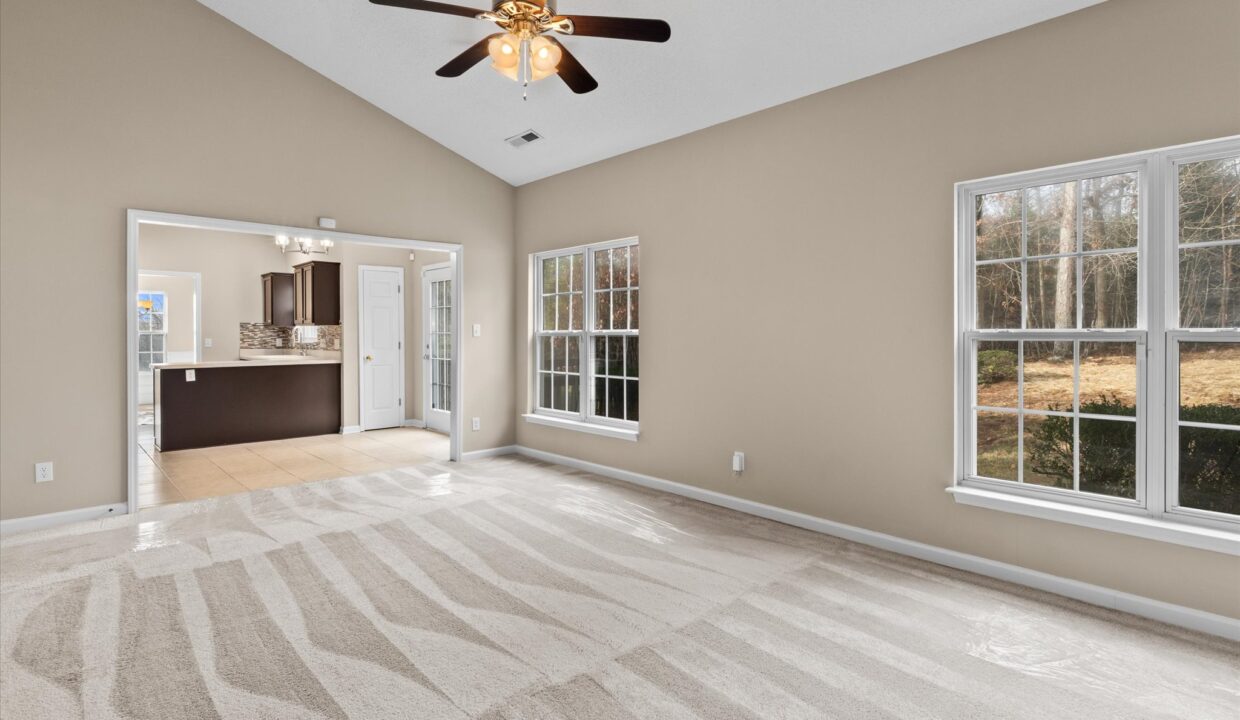 17-5410 Angle Oaks Drive Family Room 3