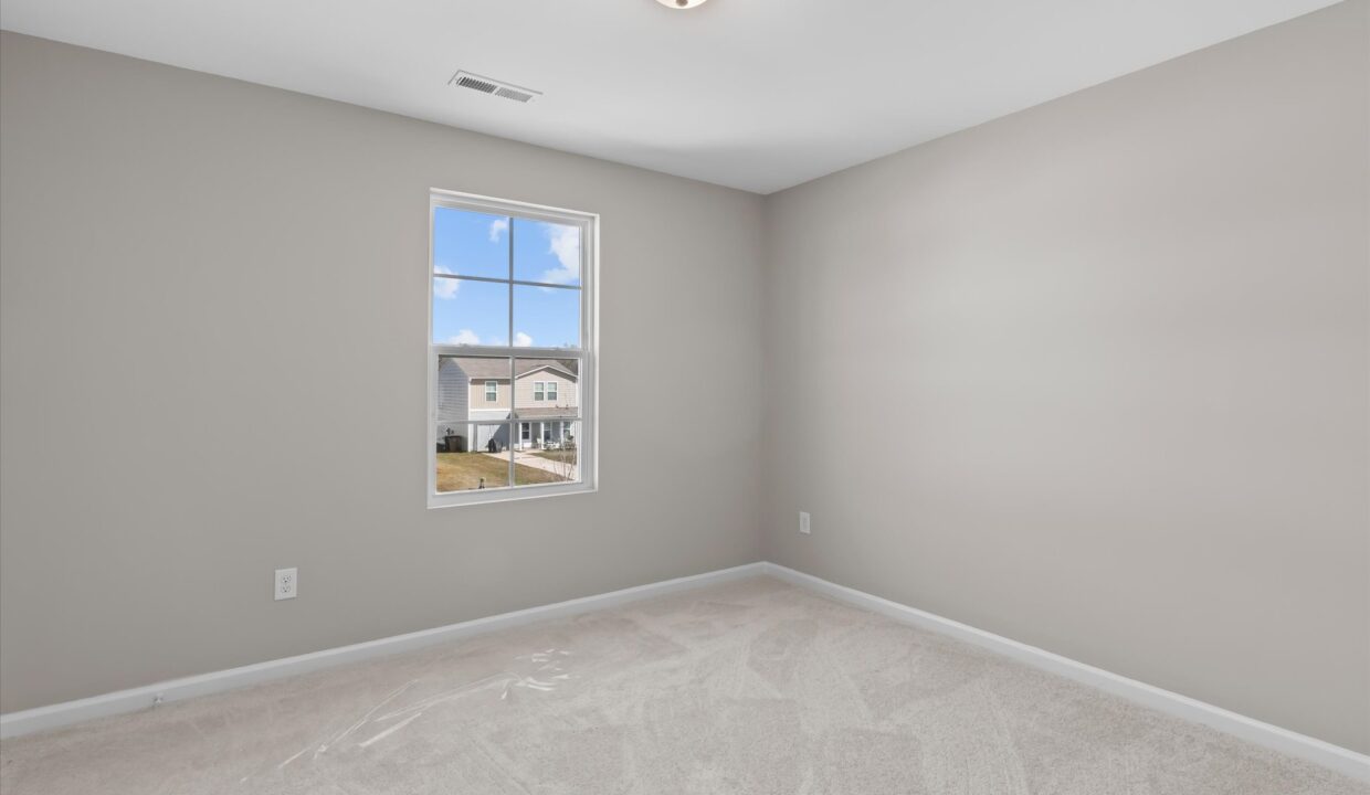 27-109 Lemon Lane Bedroom 3 1