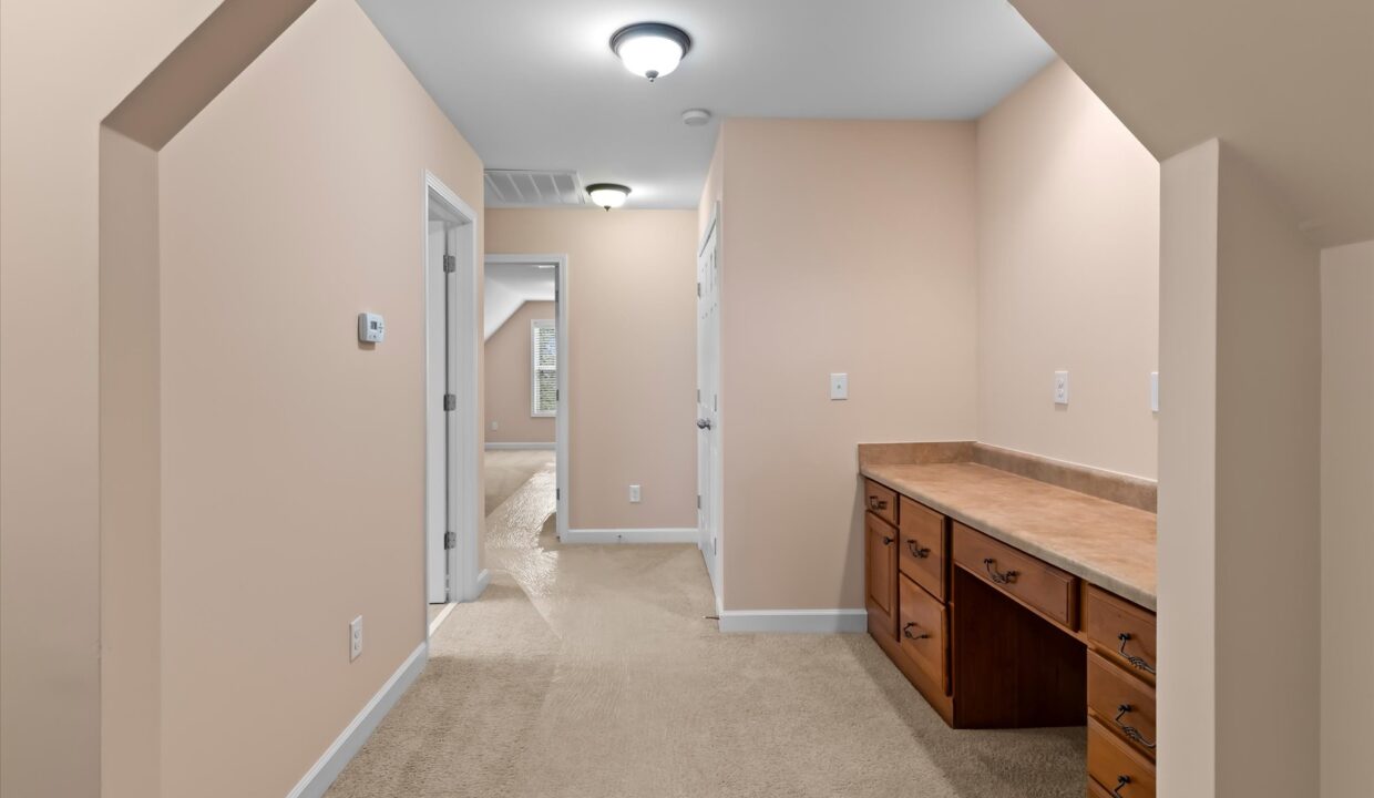 26-2472 Birch View Drive Loft 1