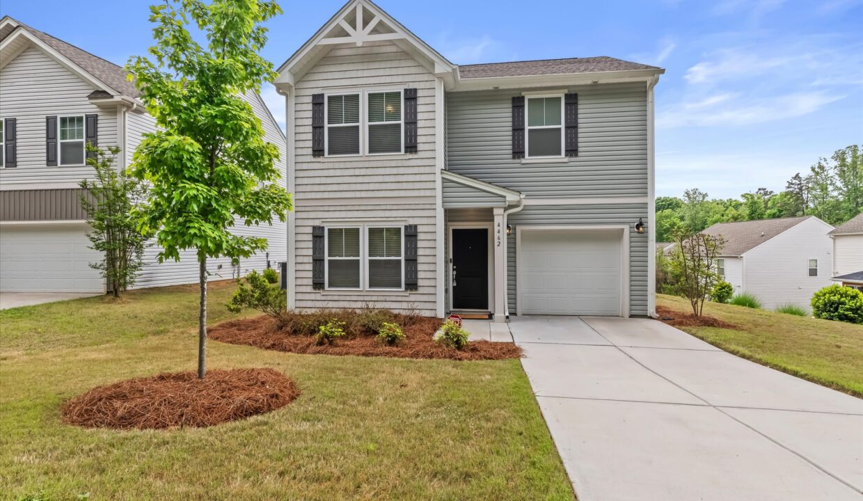 01-4462 Wesmar Drive Front 1