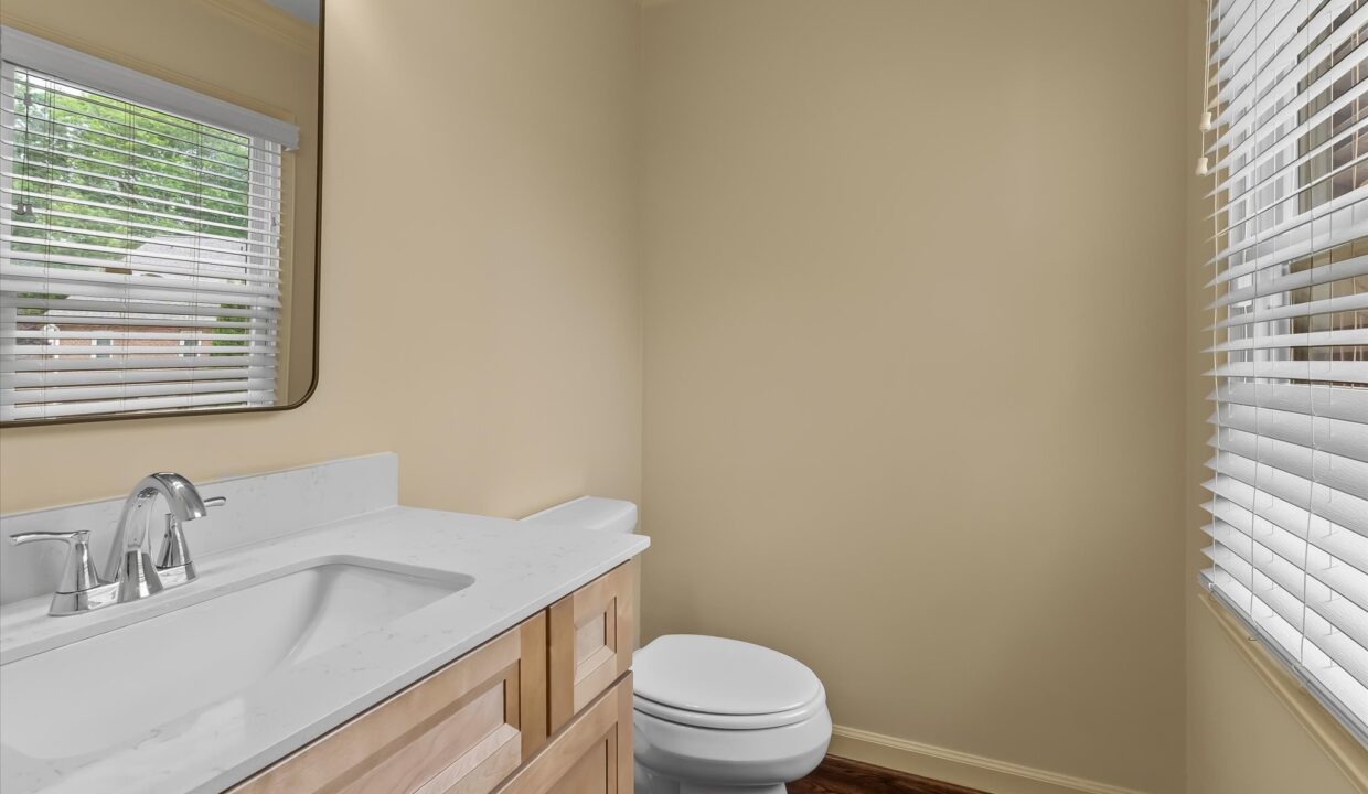 05-900 Brintonial Way Half Bath