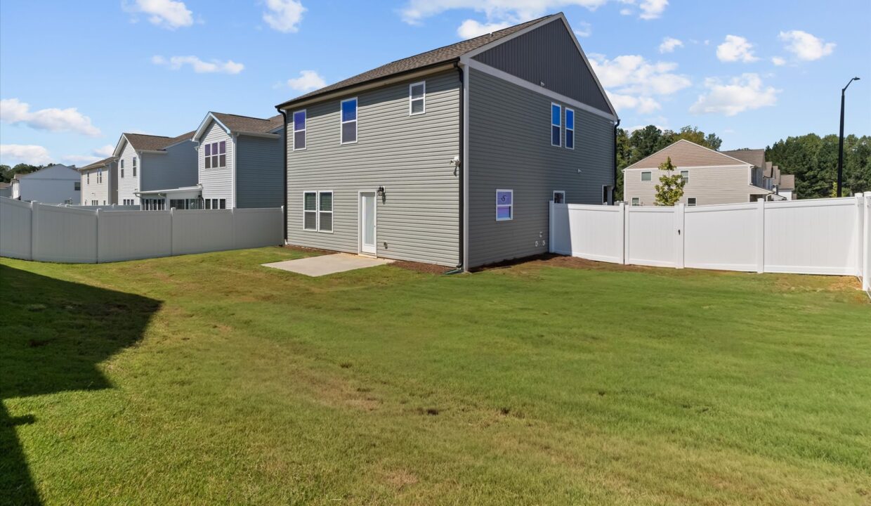 07-146 Centerplace Back 3