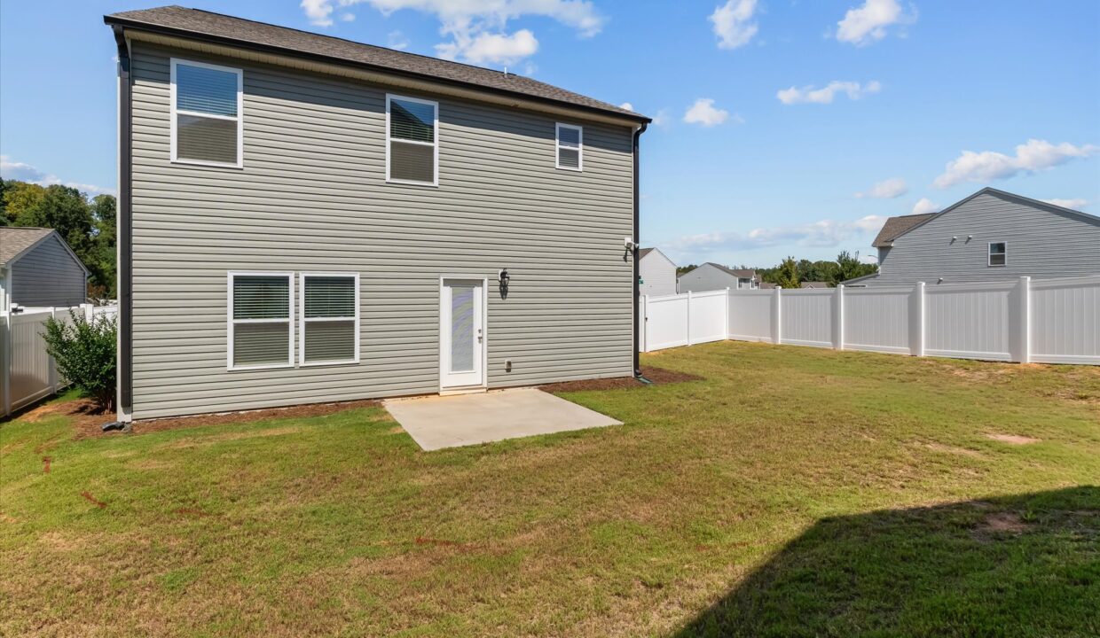 08-146 Centerplace Back 2
