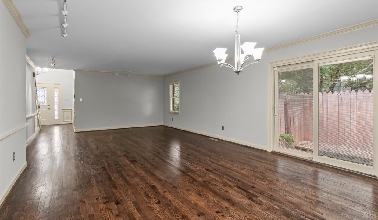 08-900 Brintonial Way Great Room 3