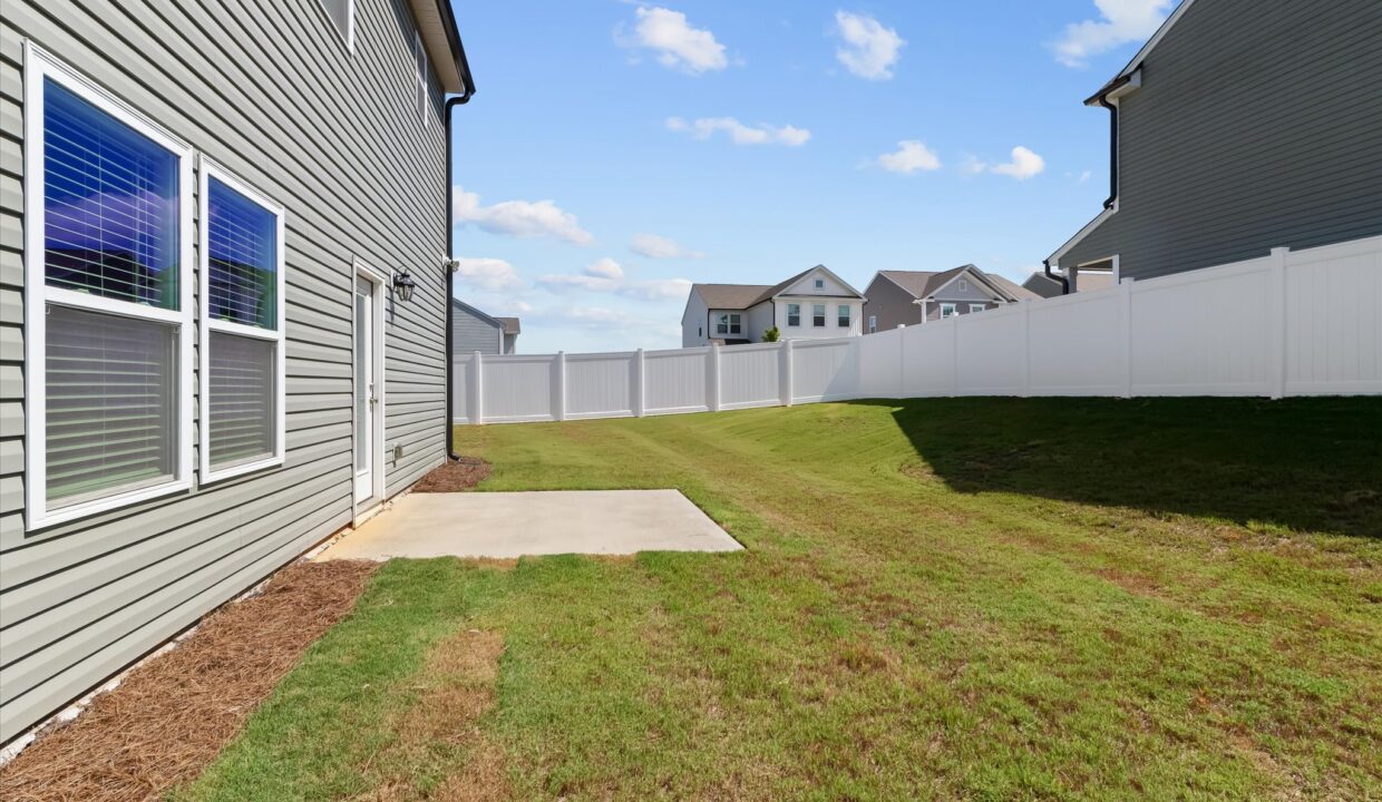 09-146 Centerplace Back 1