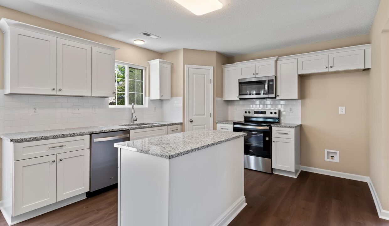 11-5011 Emberly Drive Kitchen 1