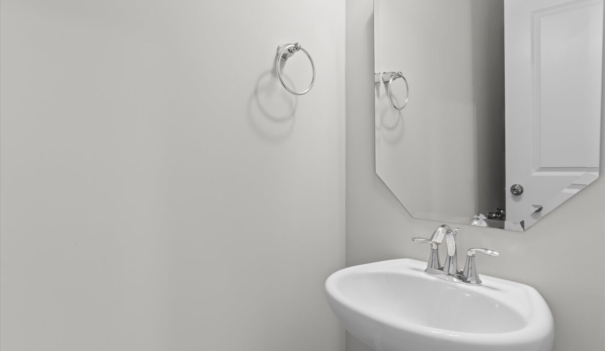 13-4462 Wesmar Drive Half Bath