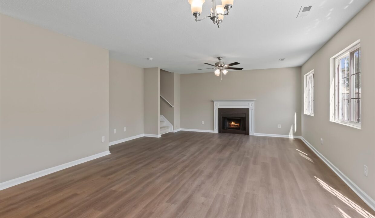 15-5011 Emberly Drive Great Room 1