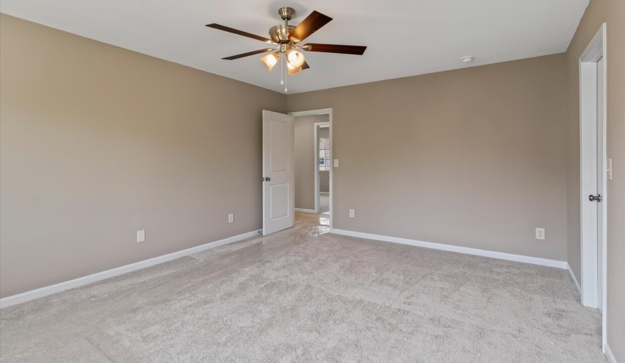 21-5011 Emberly Drive Primary Bedroom 3