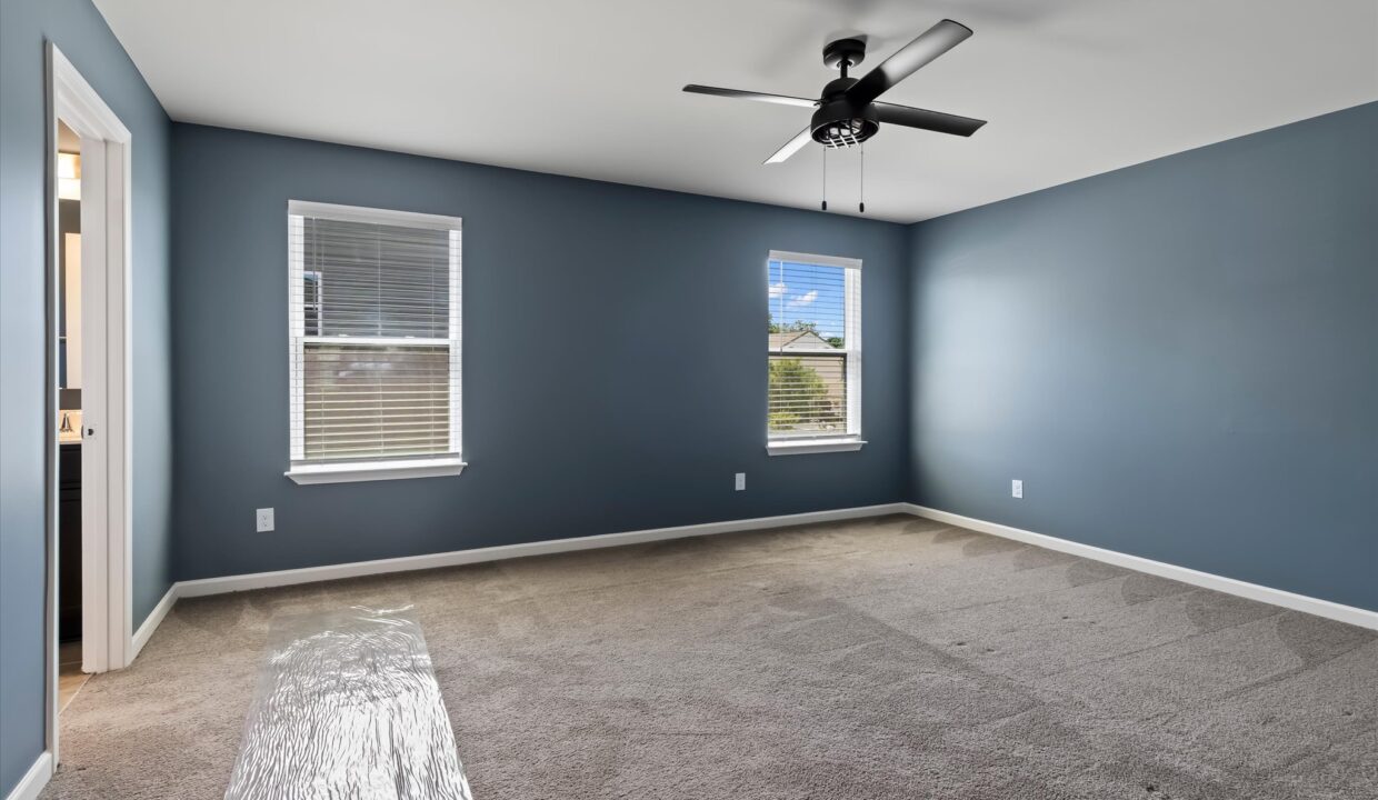 25-146 Centerplace Drive Primary Bedroom 1