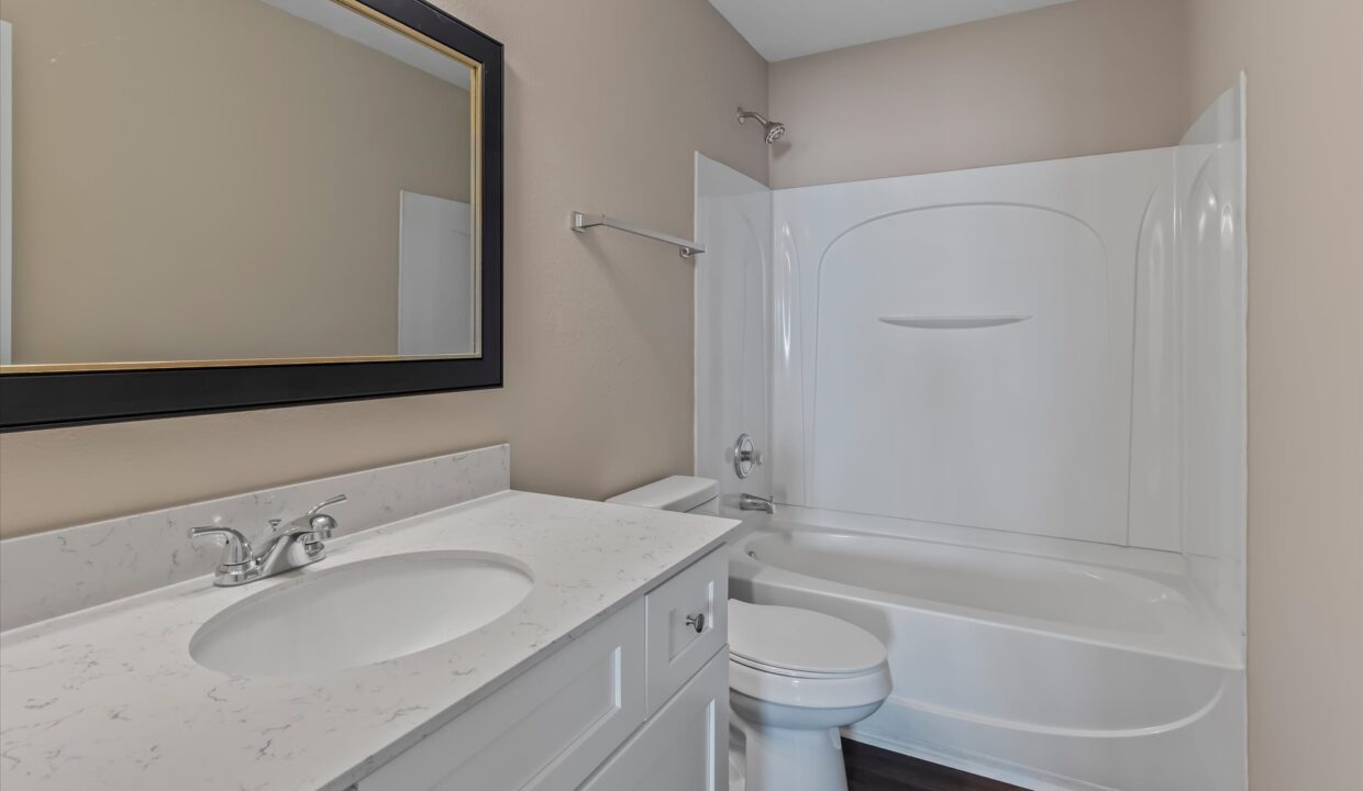 29-5011 Emberly Drive Hall Bath