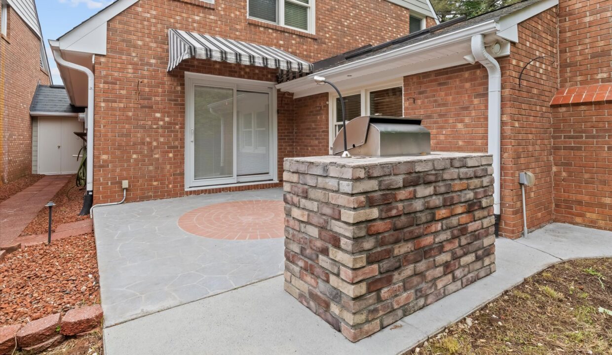 33-900 Brintonial Way Back 2