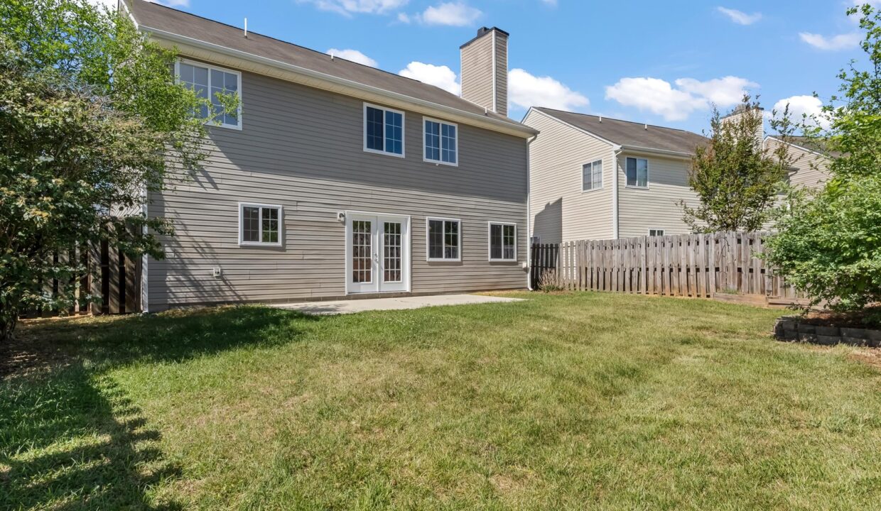 34-5011 Emberly Drive Back 3
