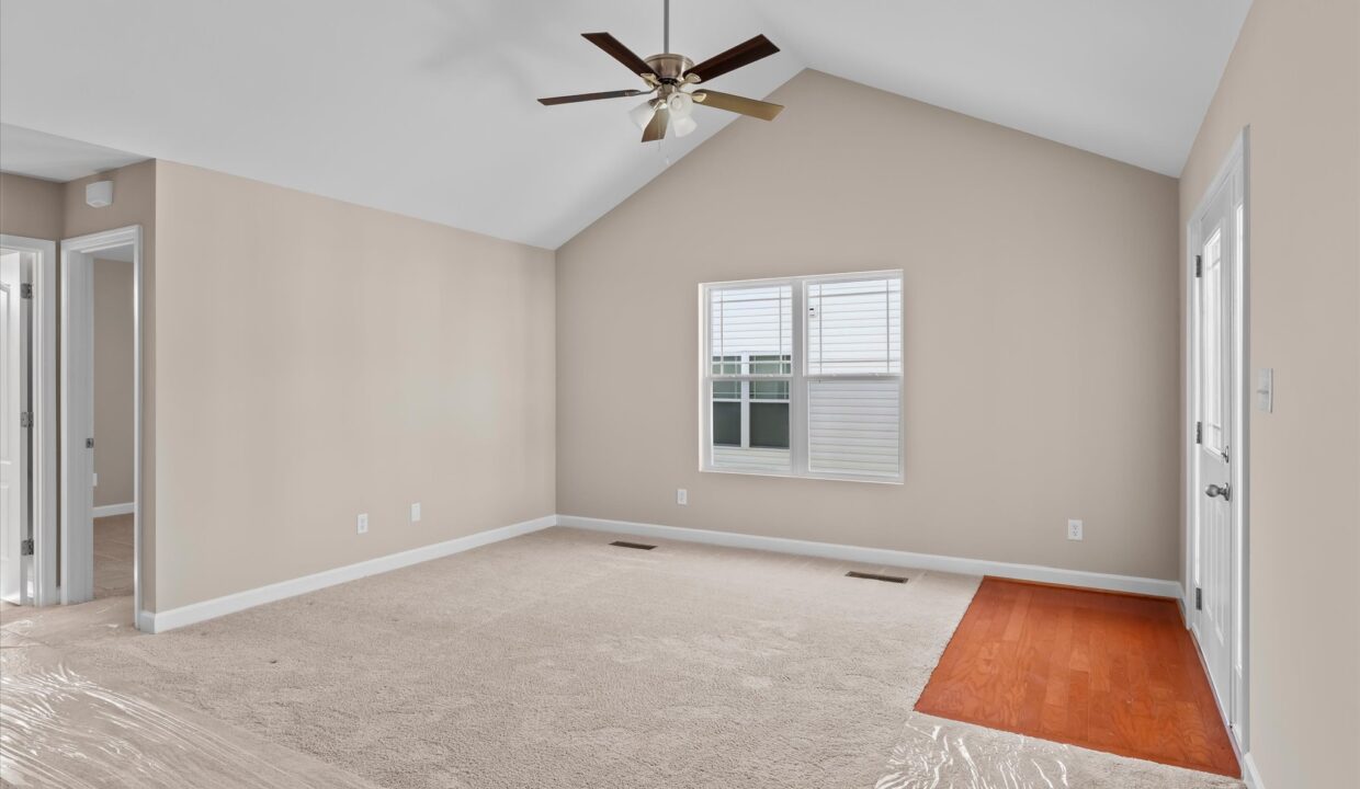 06-623 Denny Drive Great Room 3