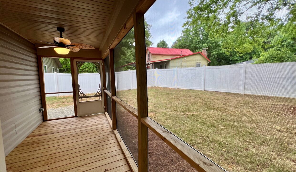Screened Porch 1