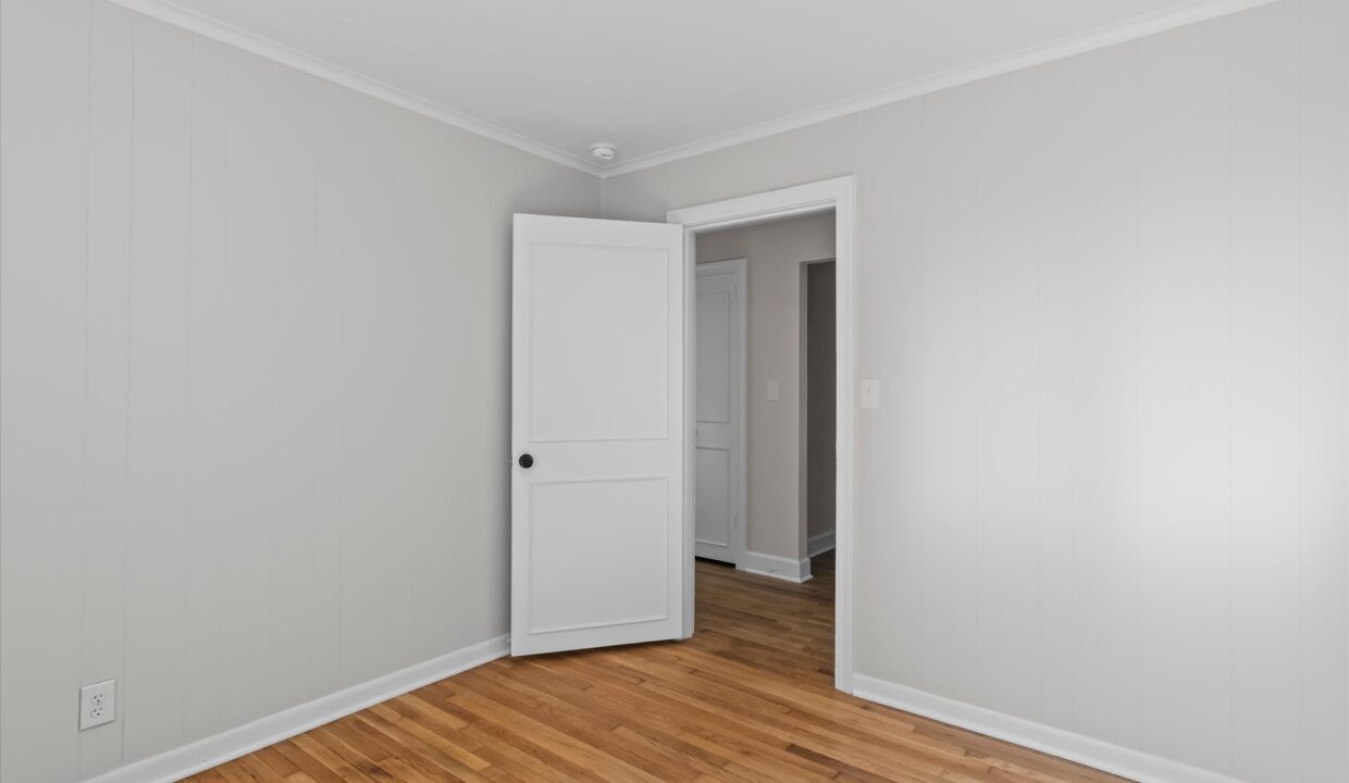 18-1023 Cliff Road Flex Space 2