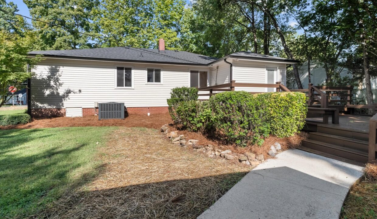 34-1023 Cliff Road Back 4